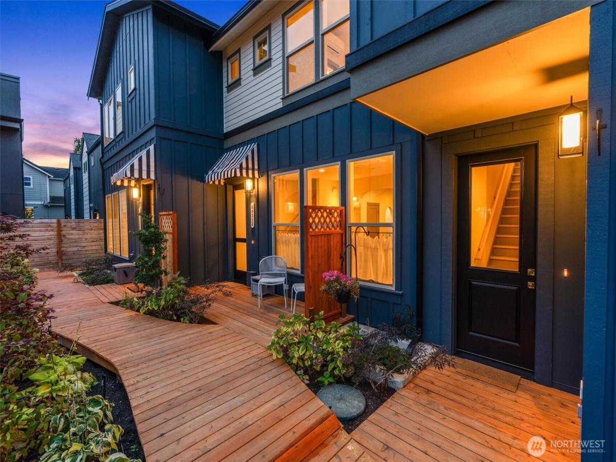 MLS #NWM2443222 image #0