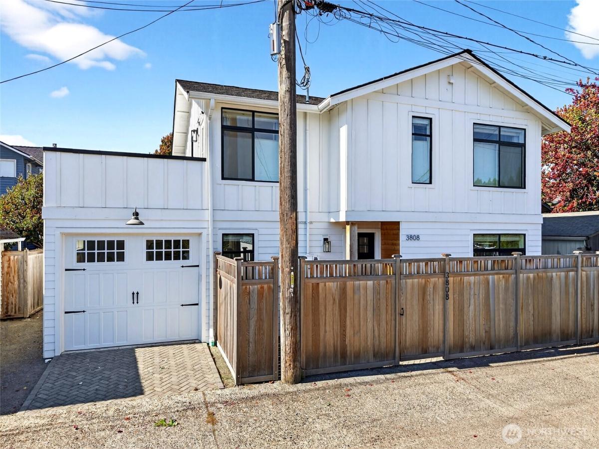 MLS #NWM2443283 image #0