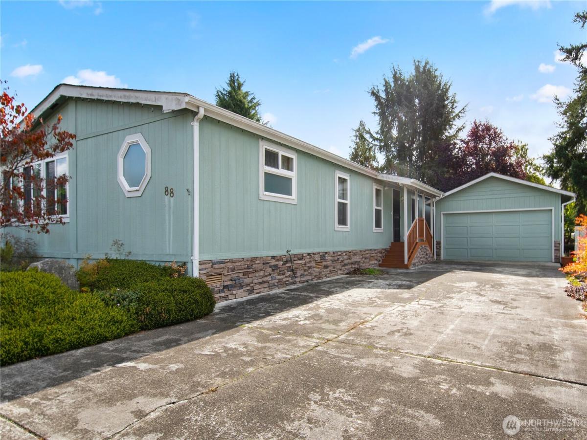 MLS #NWM2443284 image #0