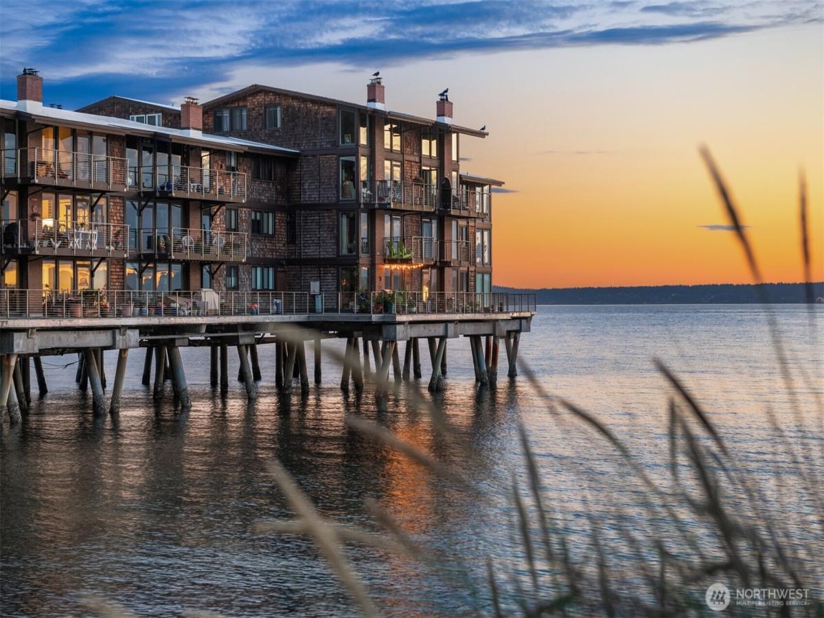 MLS #NWM2443384 image #0