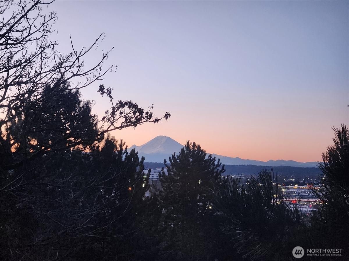 MLS #NWM2443408 image #0