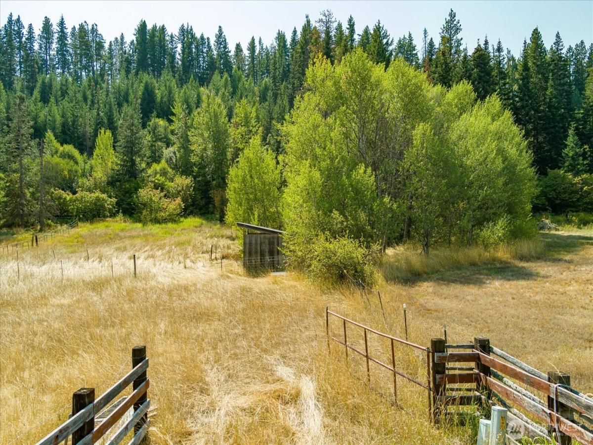 MLS #NWM2443516 image #0