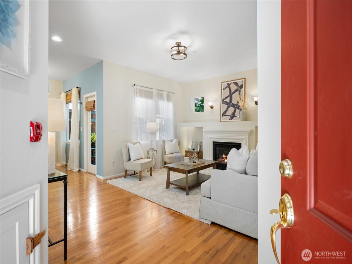 MLS #NWM2443520 image #0