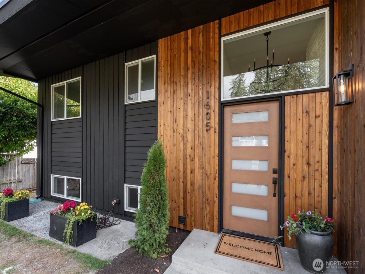 MLS #NWM2443624 image #0