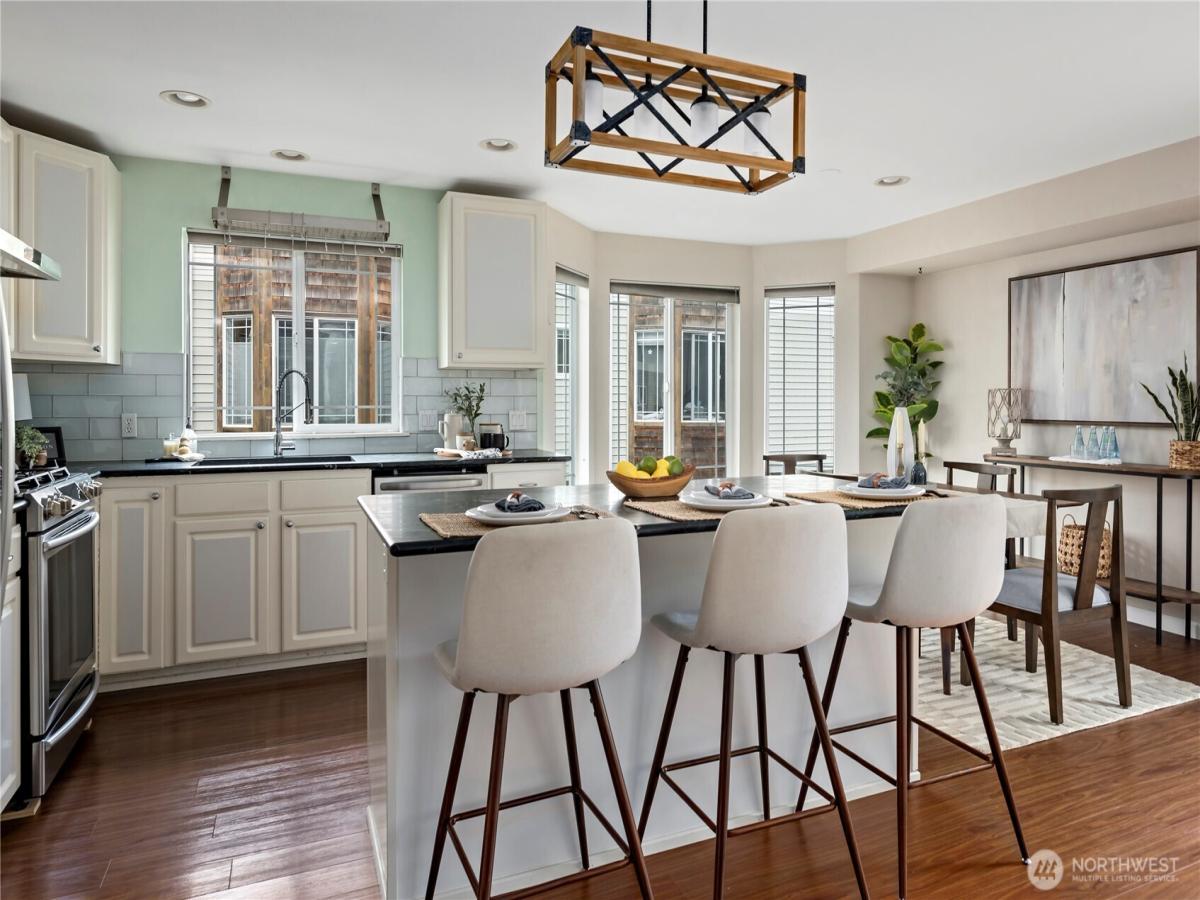 MLS #NWM2443630 image #0