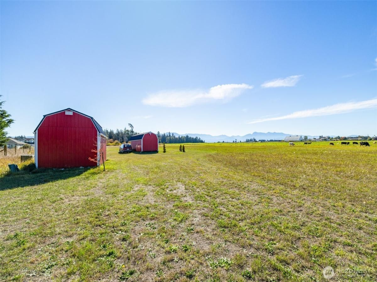 MLS #NWM2443703 image #0