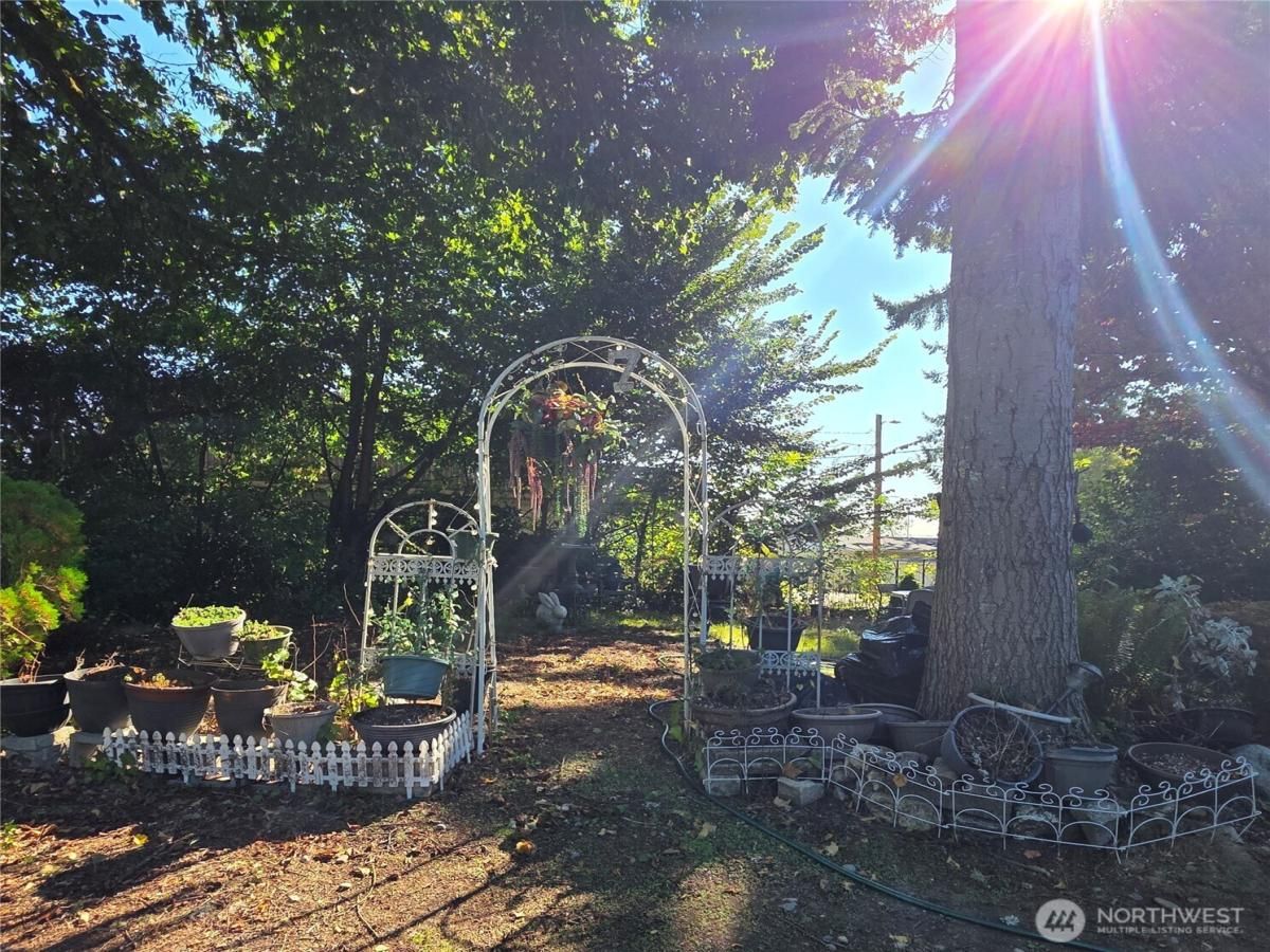 MLS #NWM2443832 image #0
