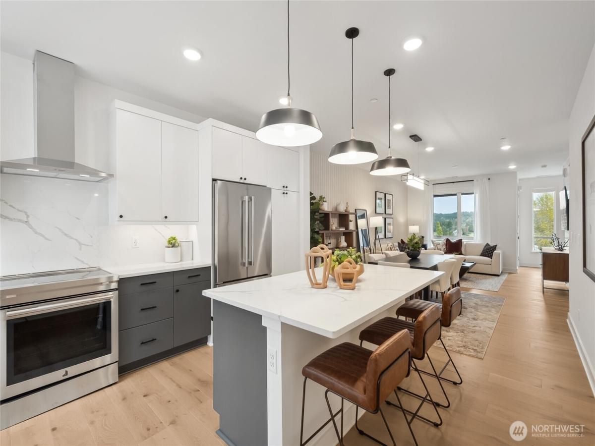 MLS #NWM2443923 image #0