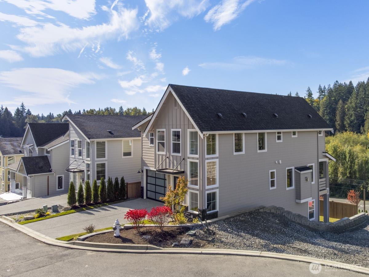 MLS #NWM2443924 image #0