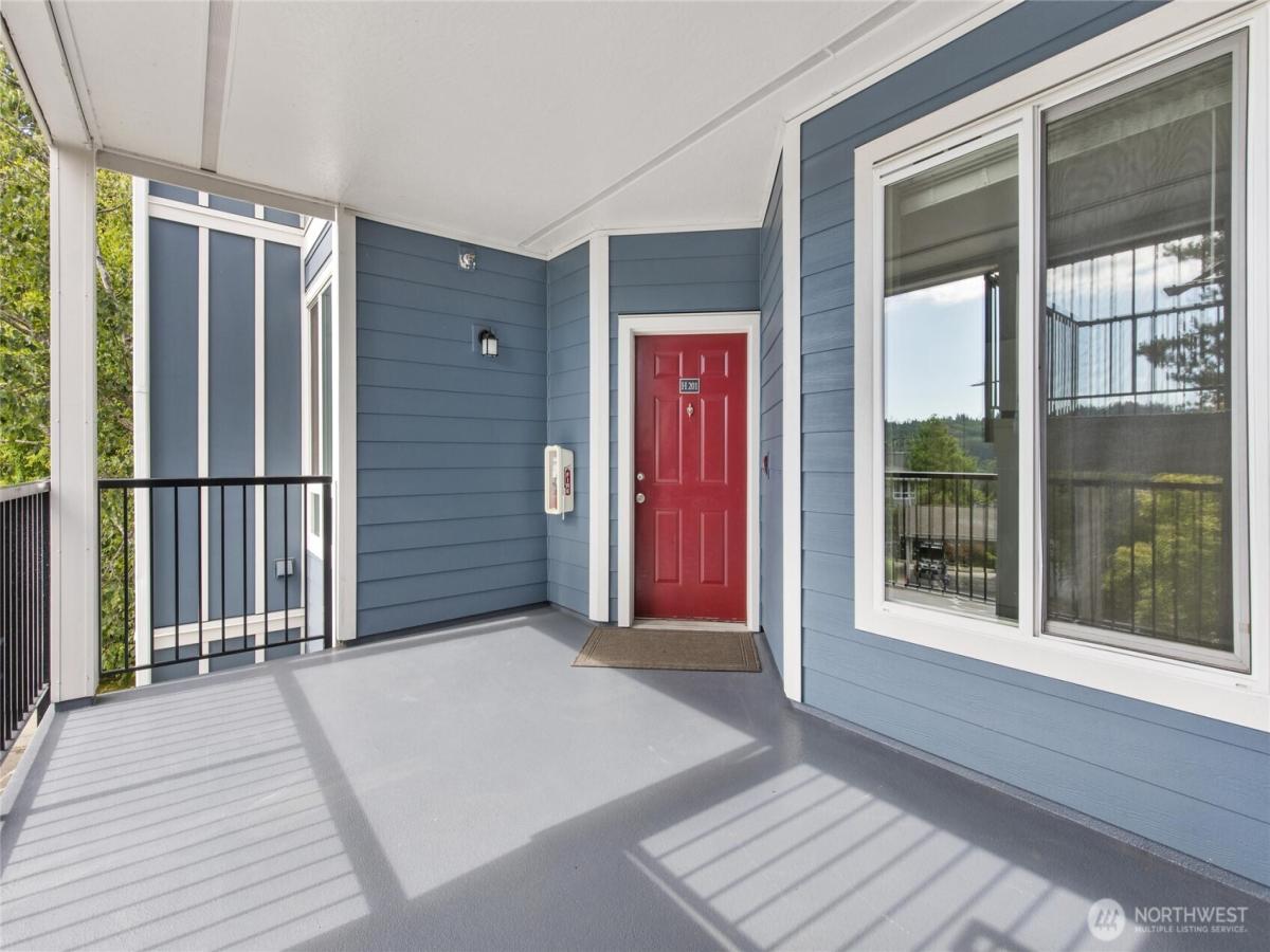 MLS #NWM2444315 image #0