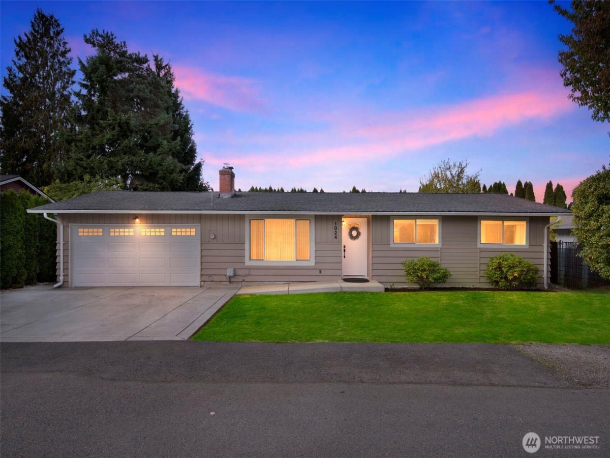 MLS #NWM2444386 image #0