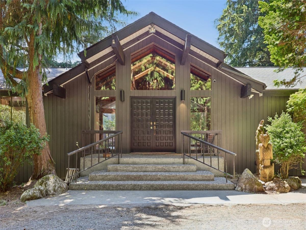 MLS #NWM2444507 image #0