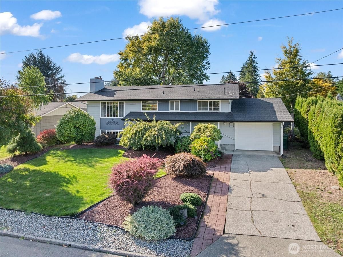 MLS #NWM2444591 image #0