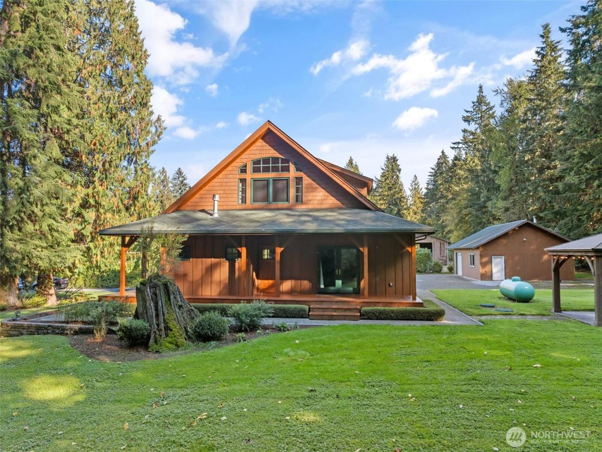 MLS #NWM2444596 image #0