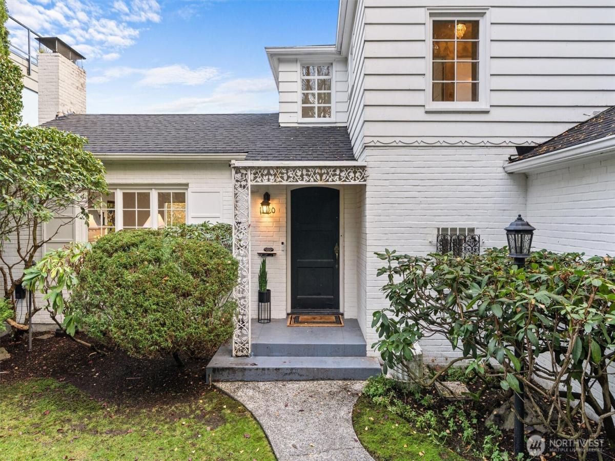 MLS #NWM2444656 image #0