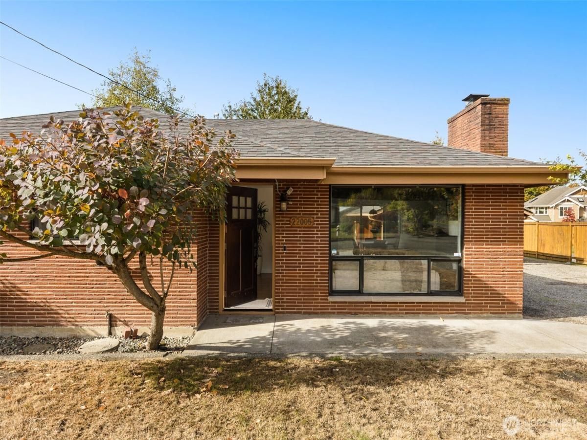 MLS #NWM2444794 image #0