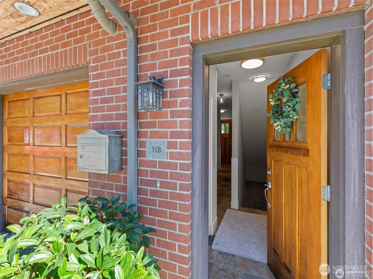 MLS #NWM2444857 image #0