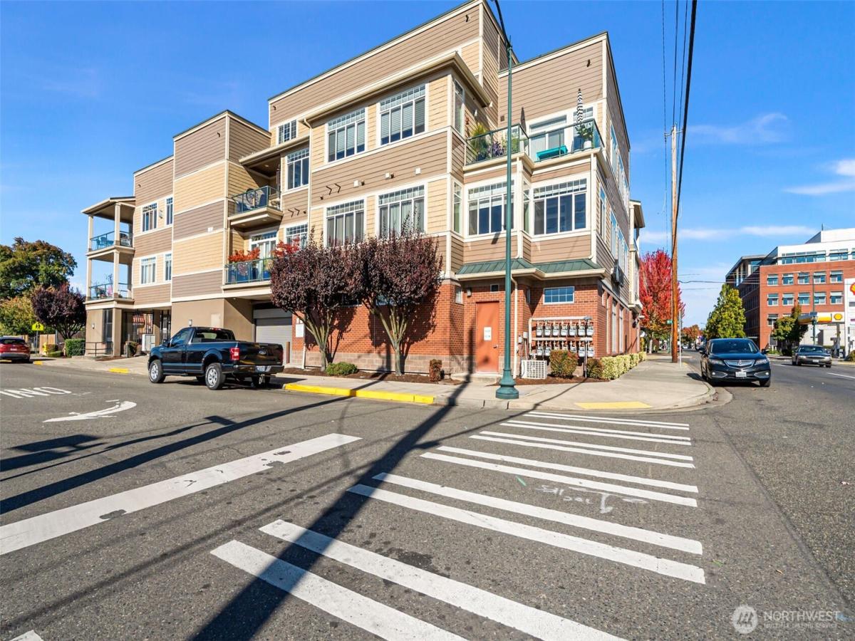 MLS #NWM2444932 image #0