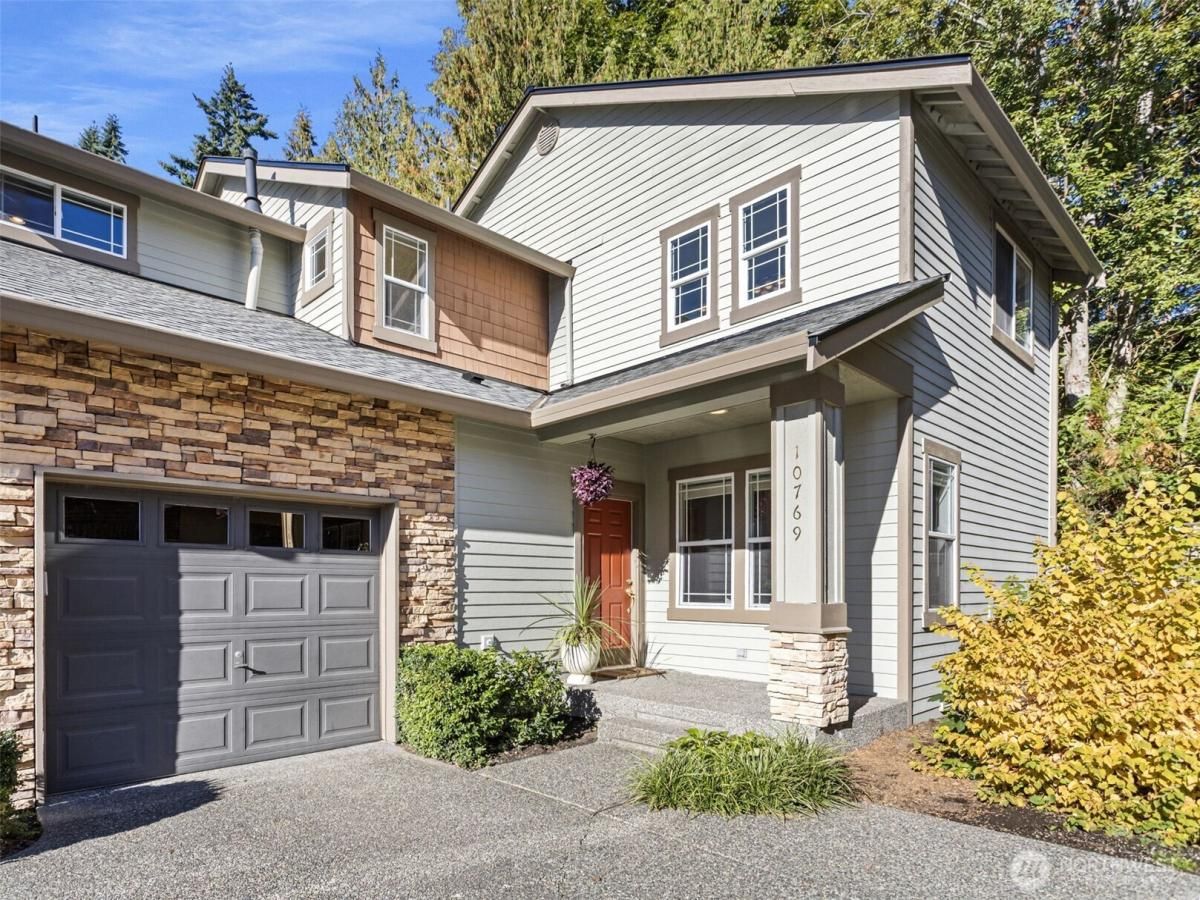 MLS #NWM2445001 image #0