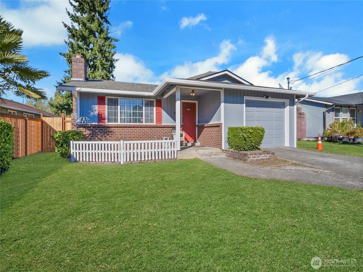 MLS #NWM2445050 image #0