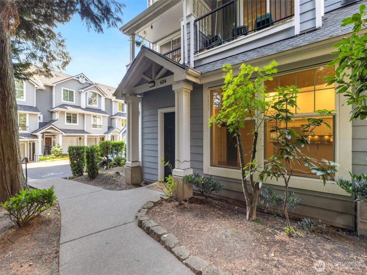 MLS #NWM2445120 image #0