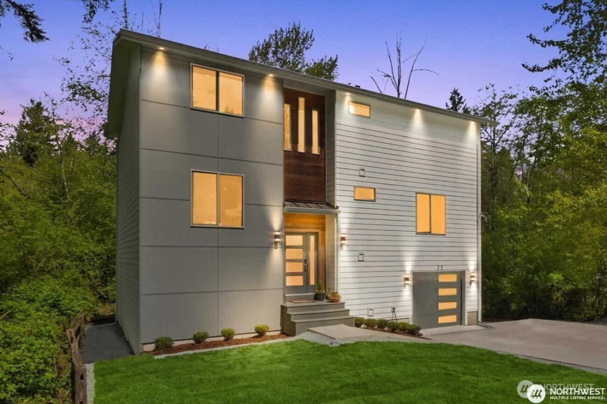 MLS #NWM2445144 image #0