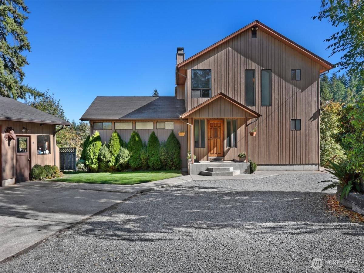 MLS #NWM2445208 image #0