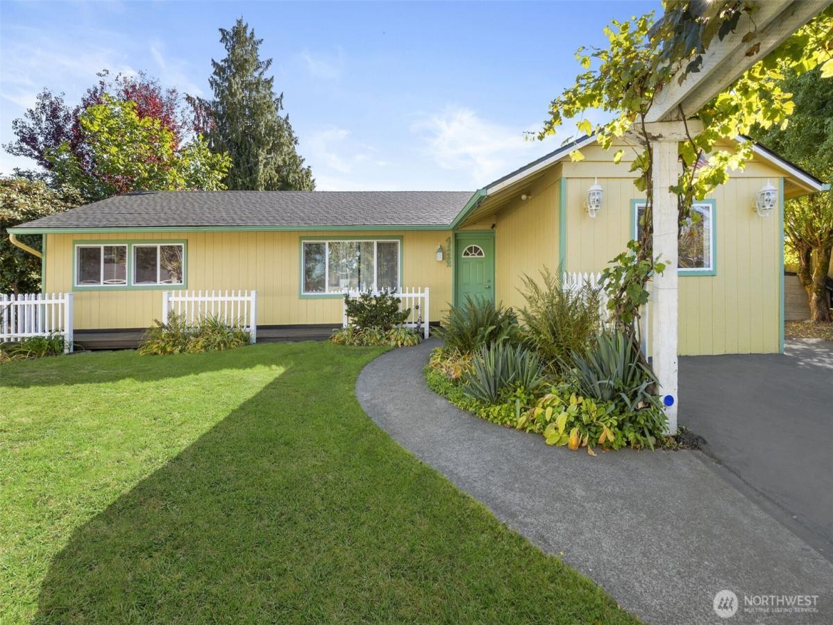 MLS #NWM2445240 image #0