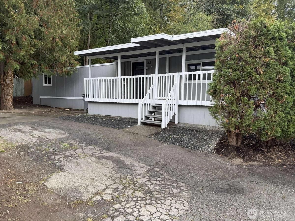 MLS #NWM2445335 image #0