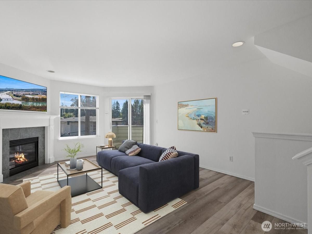 MLS #NWM2445352 image #0