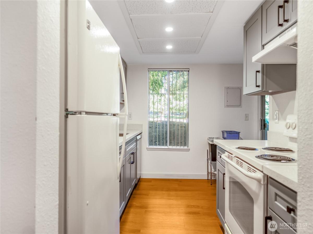 MLS #NWM2445435 image #0