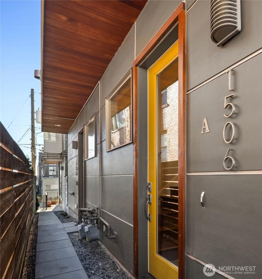 MLS #NWM2445484 image #0