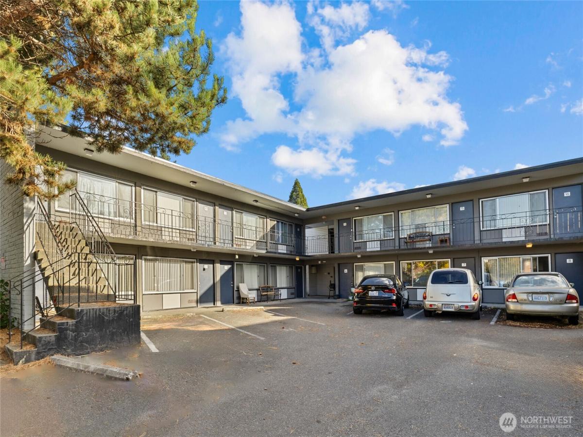 MLS #NWM2445525 image #0