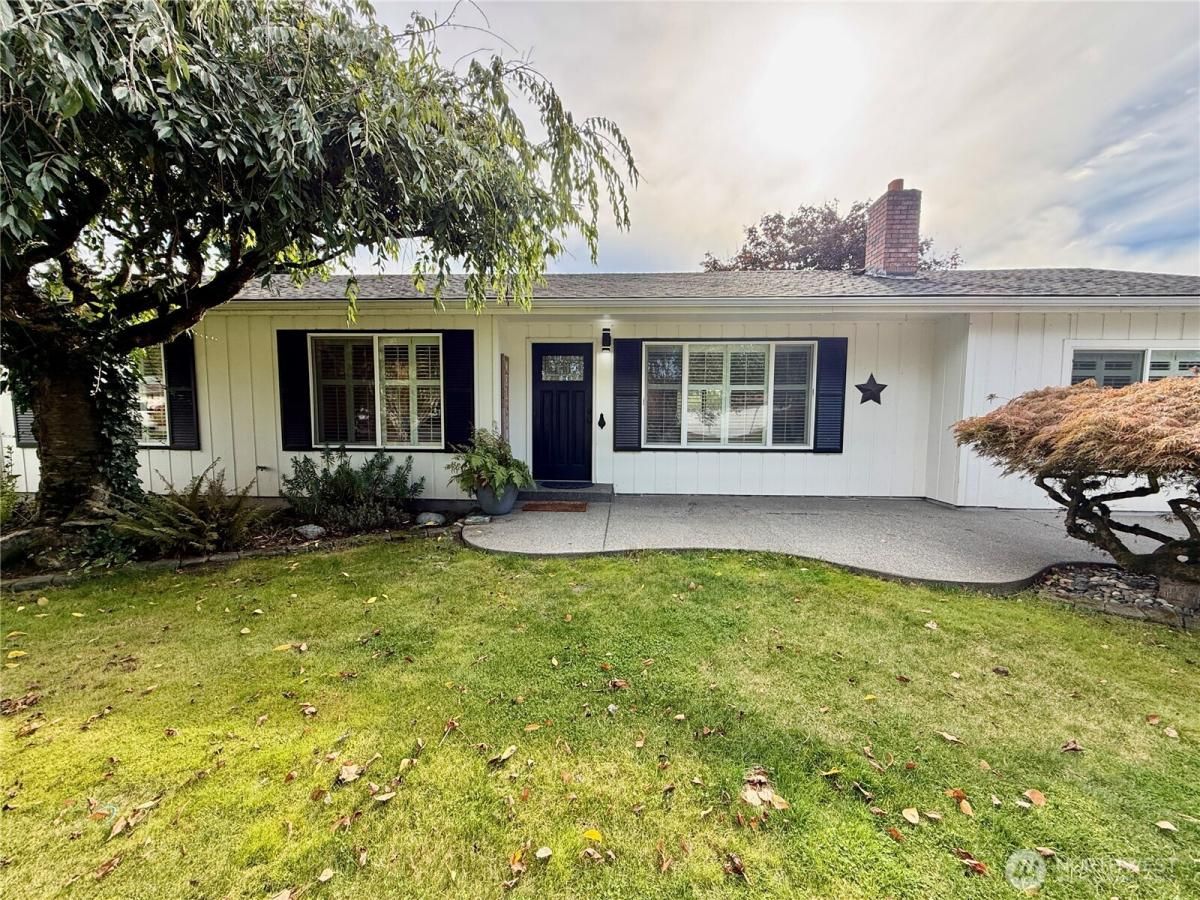 MLS #NWM2445605 image #0