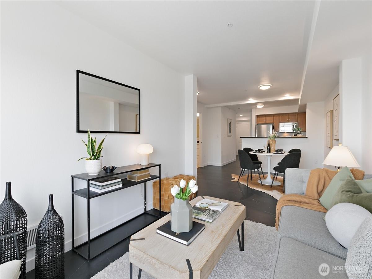 MLS #NWM2445633 image #0