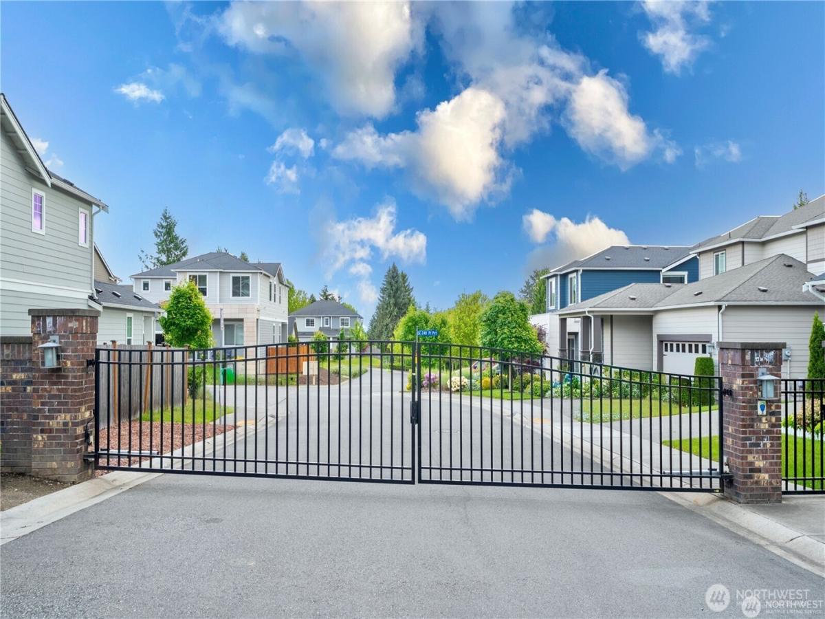 MLS #NWM2445704 image #0