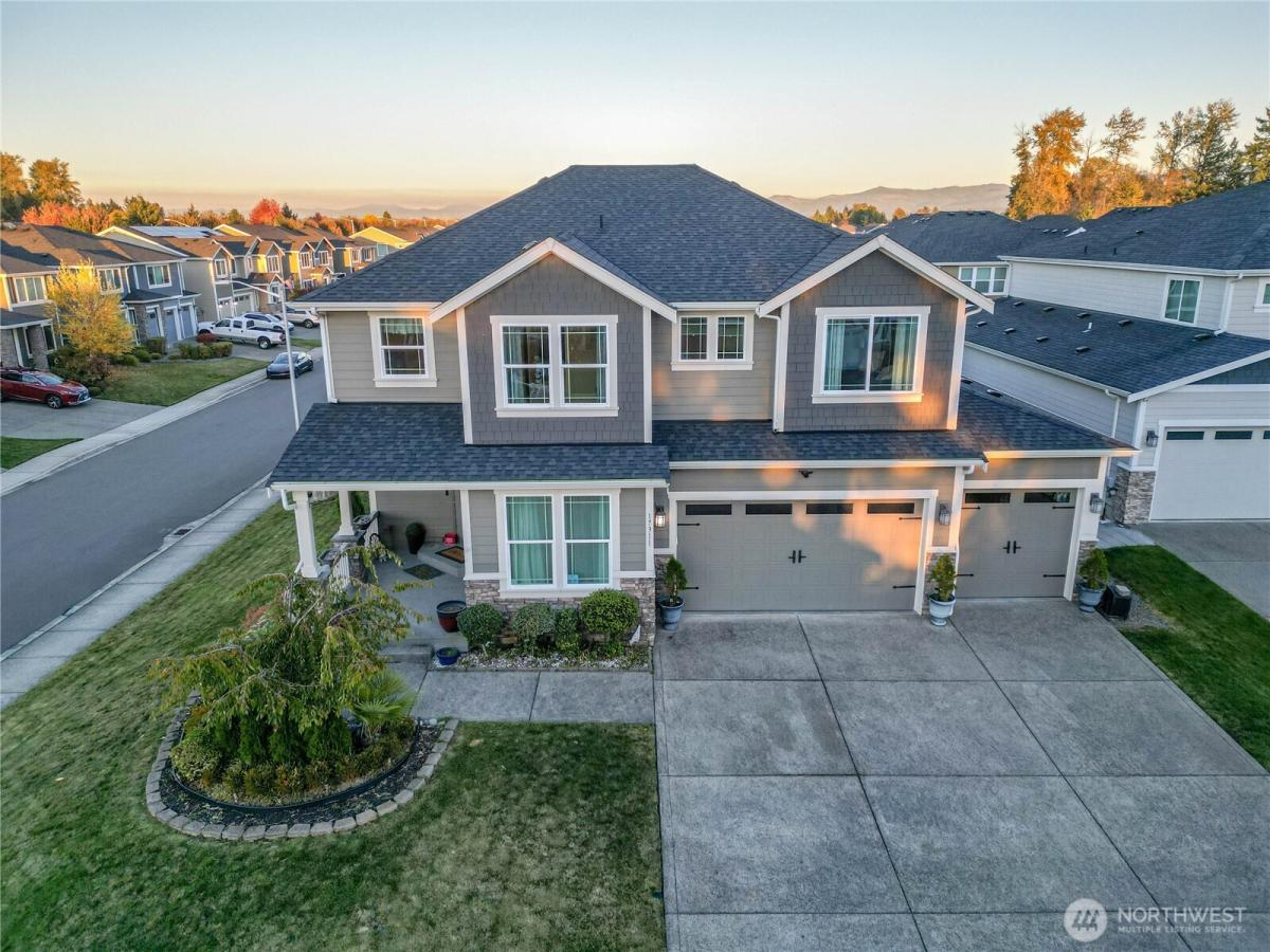 MLS #NWM2445796 image #0