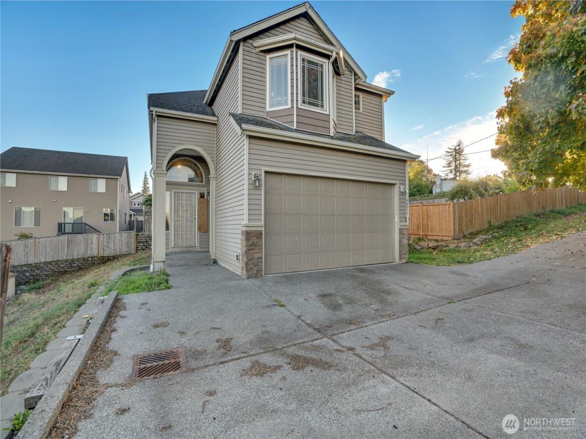 MLS #NWM2445844 image #0