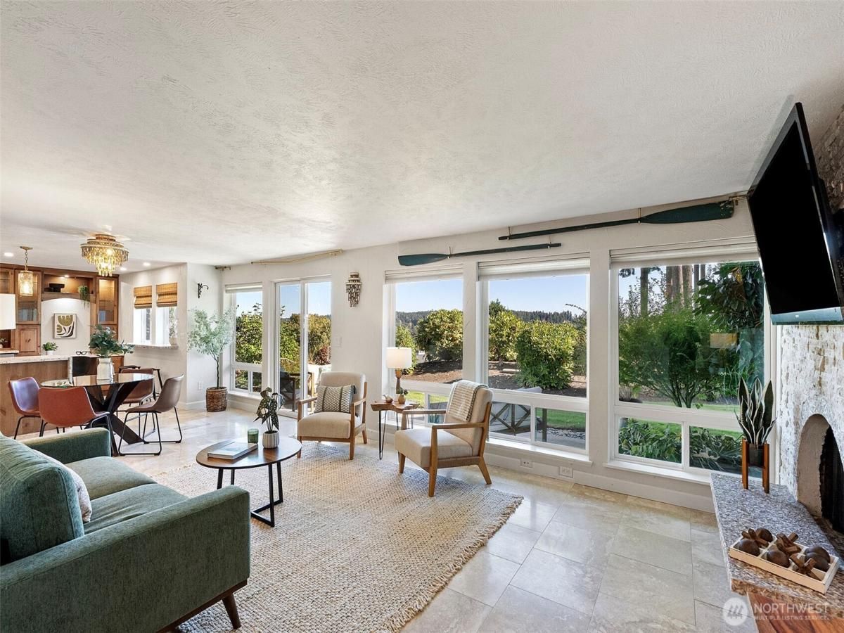 MLS #NWM2445942 image #0