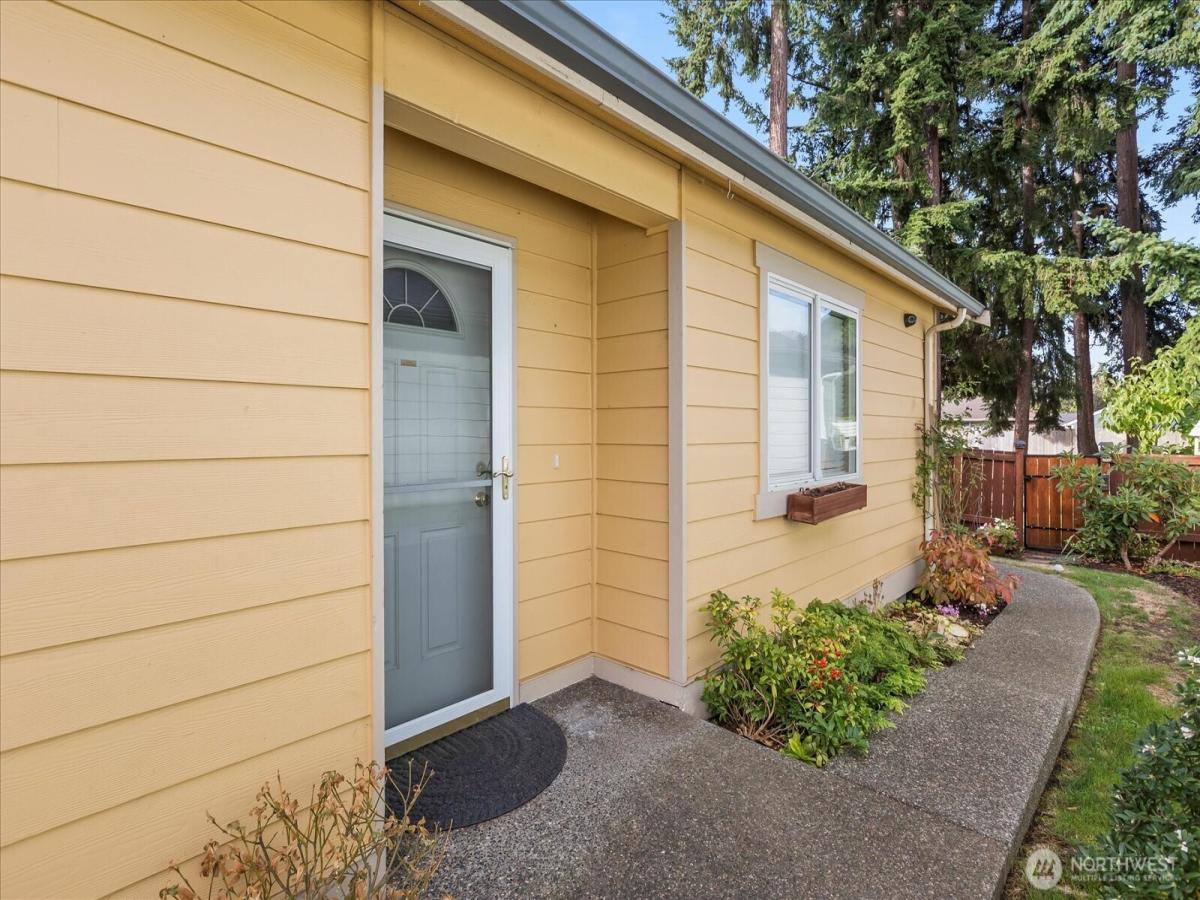 MLS #NWM2445992 image #0