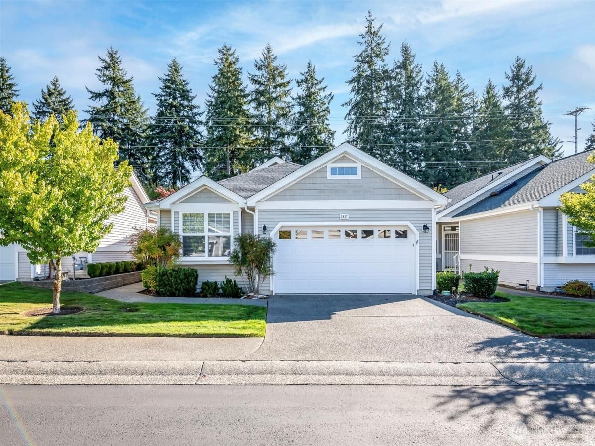 MLS #NWM2446059 image #0