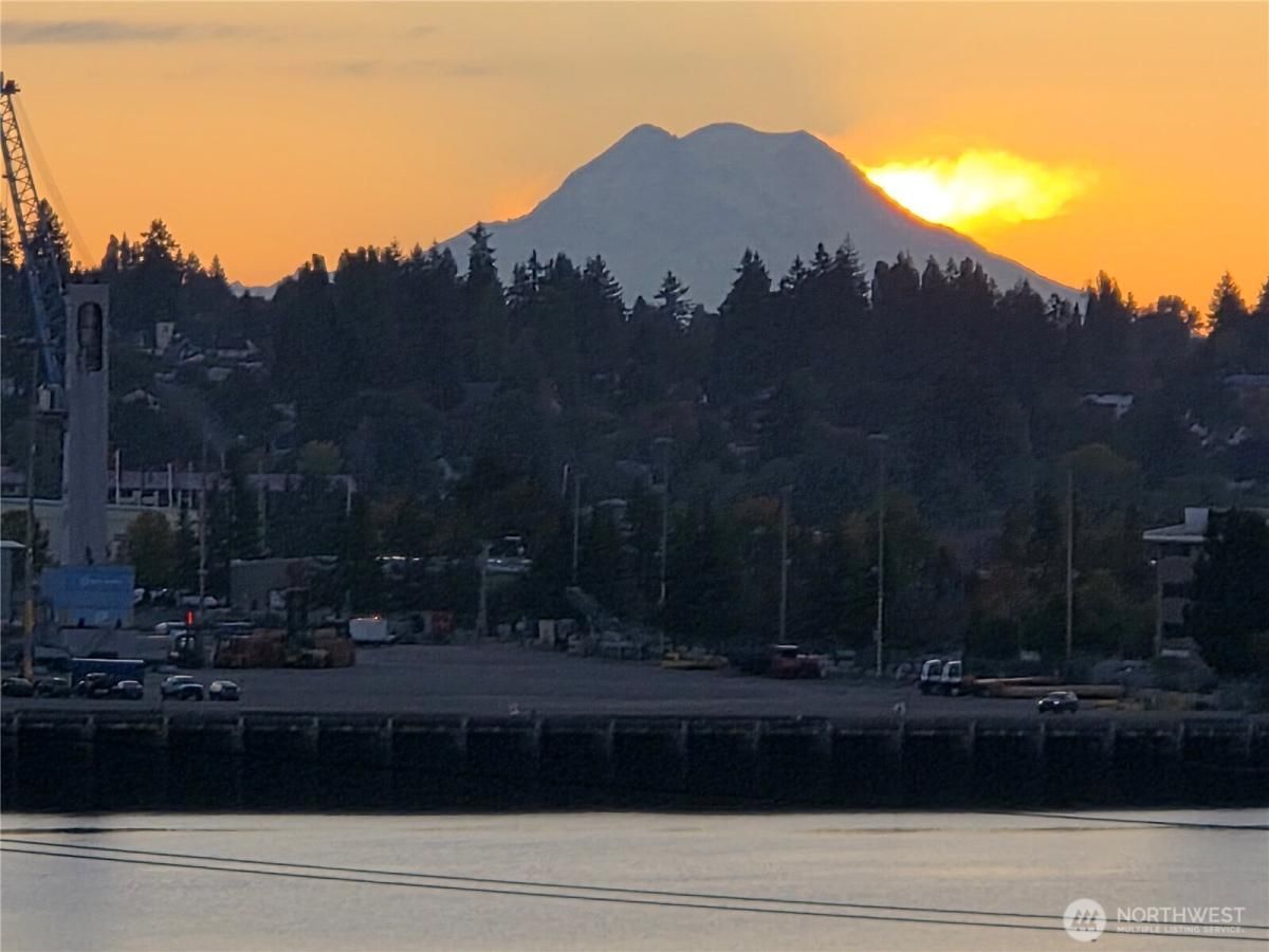 MLS #NWM2446503 image #0