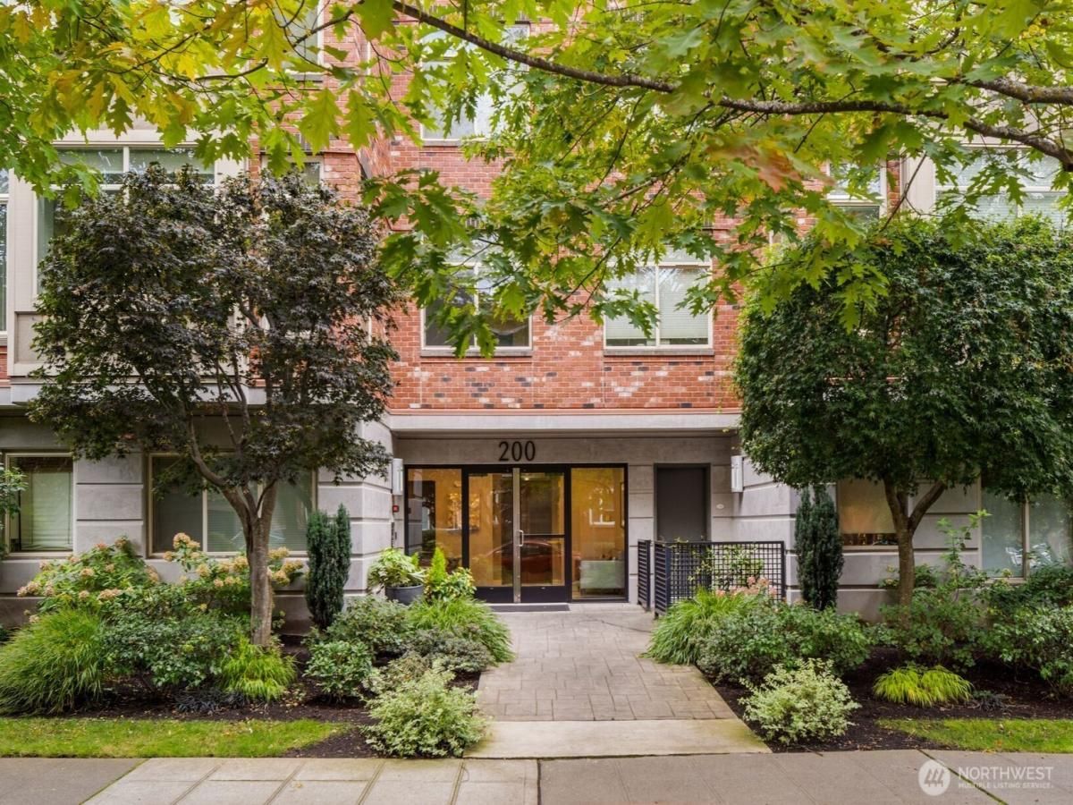 MLS #NWM2446688 image #0