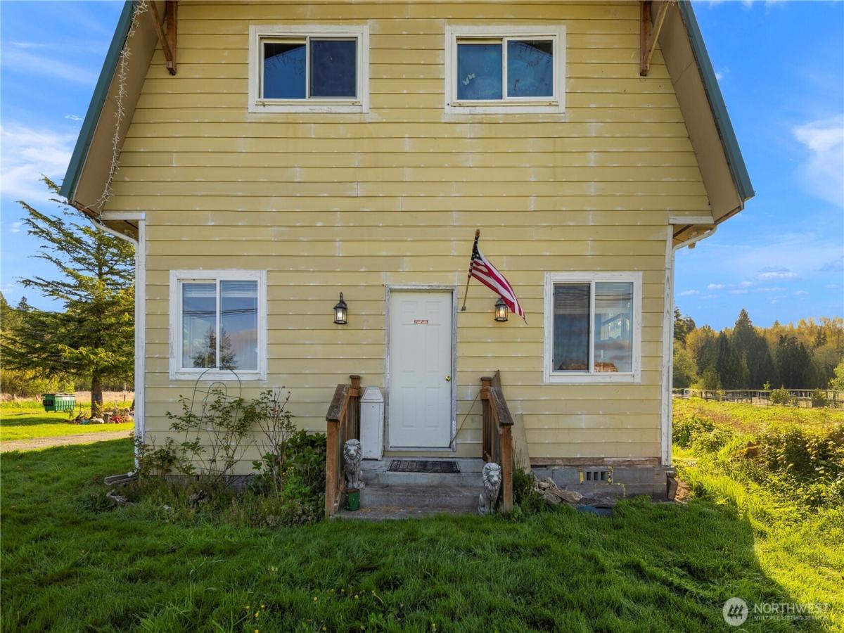 MLS #NWM2446728 image #0