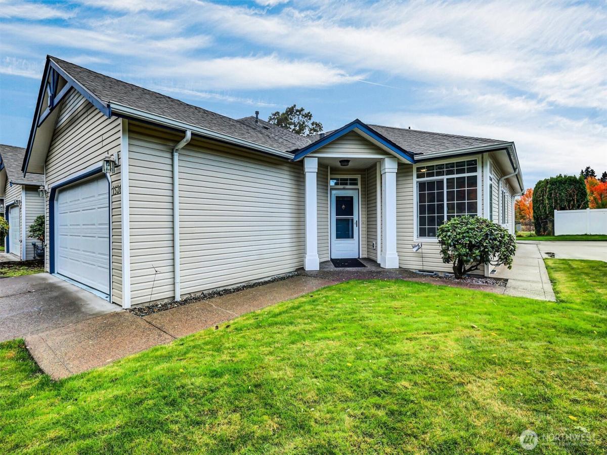 MLS #NWM2446732 image #0