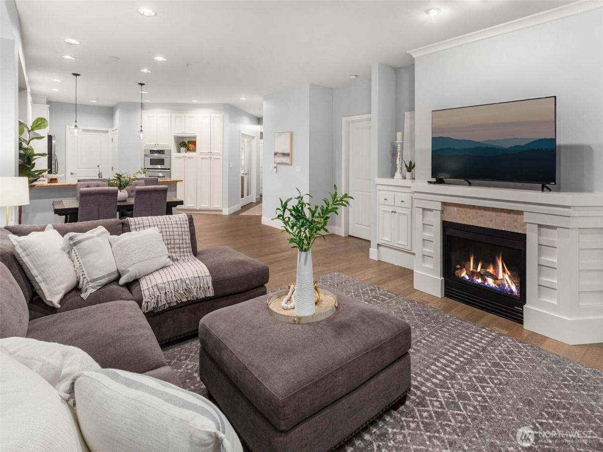 MLS #NWM2446754 image #0