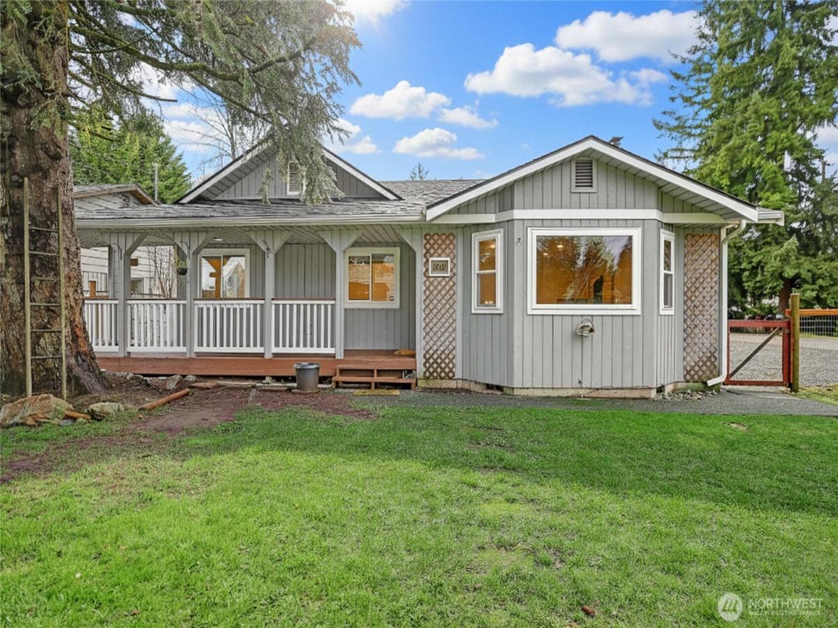 MLS #NWM2446844 image #0