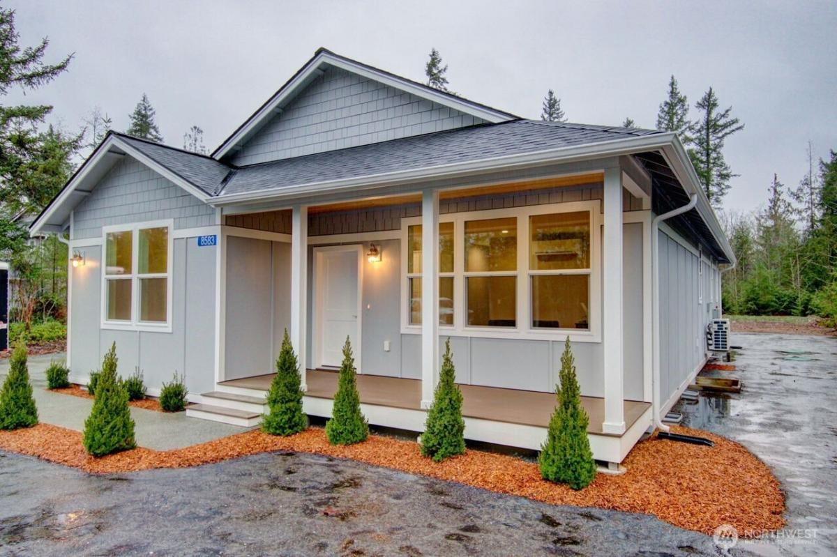 MLS #NWM2447034 image #0