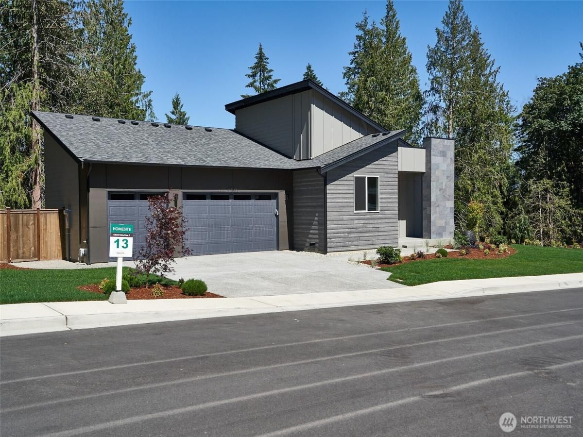 MLS #NWM2447135 image #0