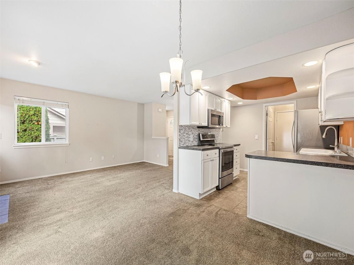 MLS #NWM2447209 image #0